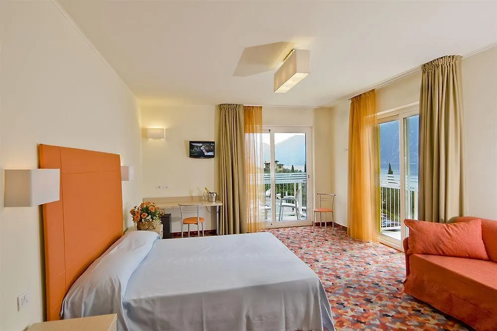 Hotel Royal Village Limone sul Garda