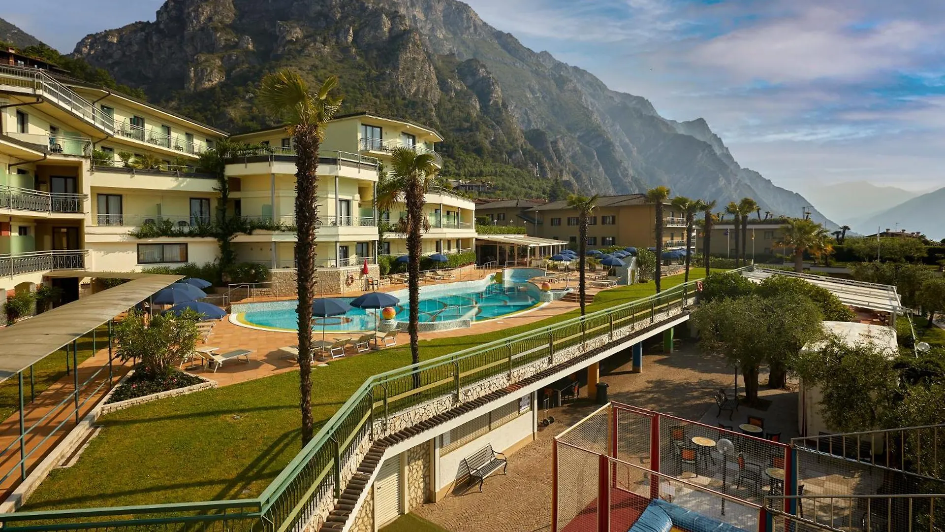 Hotel Royal Village Limone sul Garda 4*,  Italien