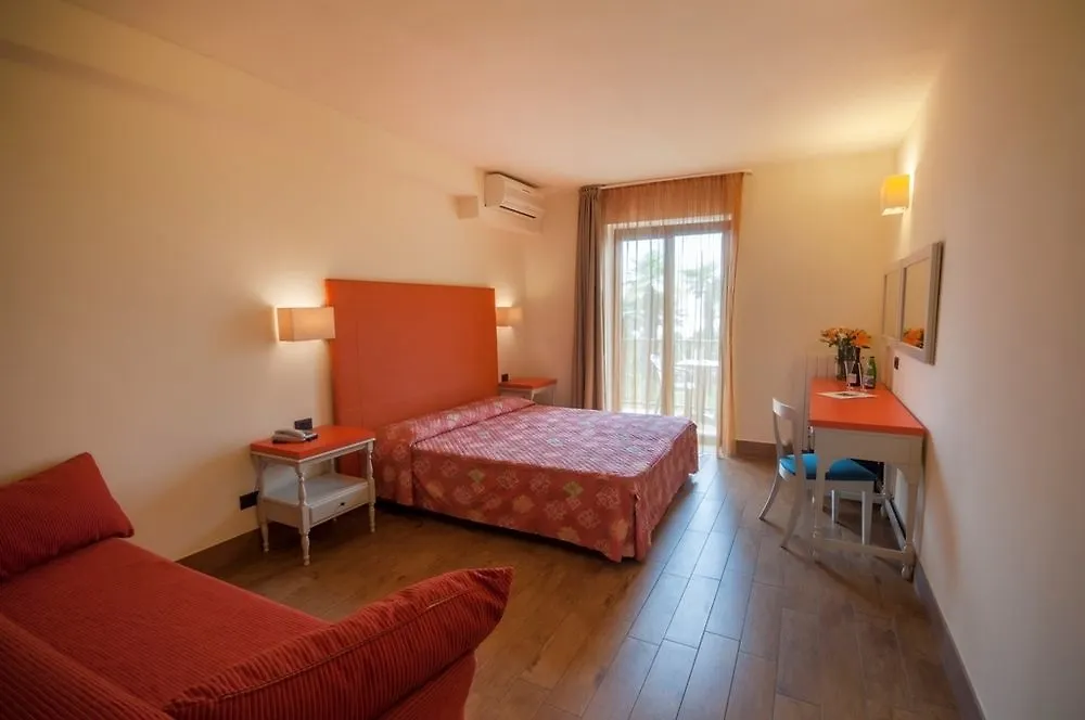Hotel Royal Village Limone sul Garda