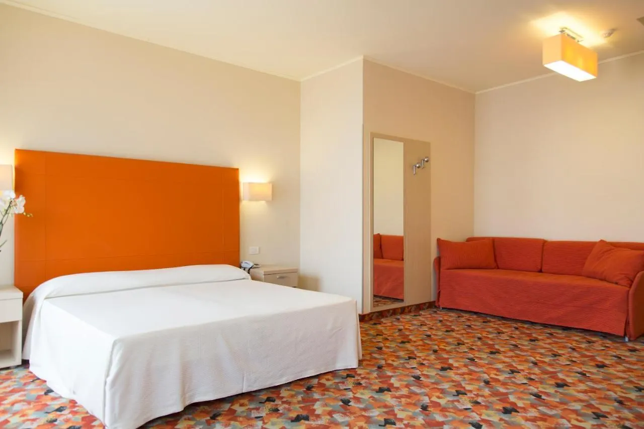 Hotel Royal Village Limone sul Garda