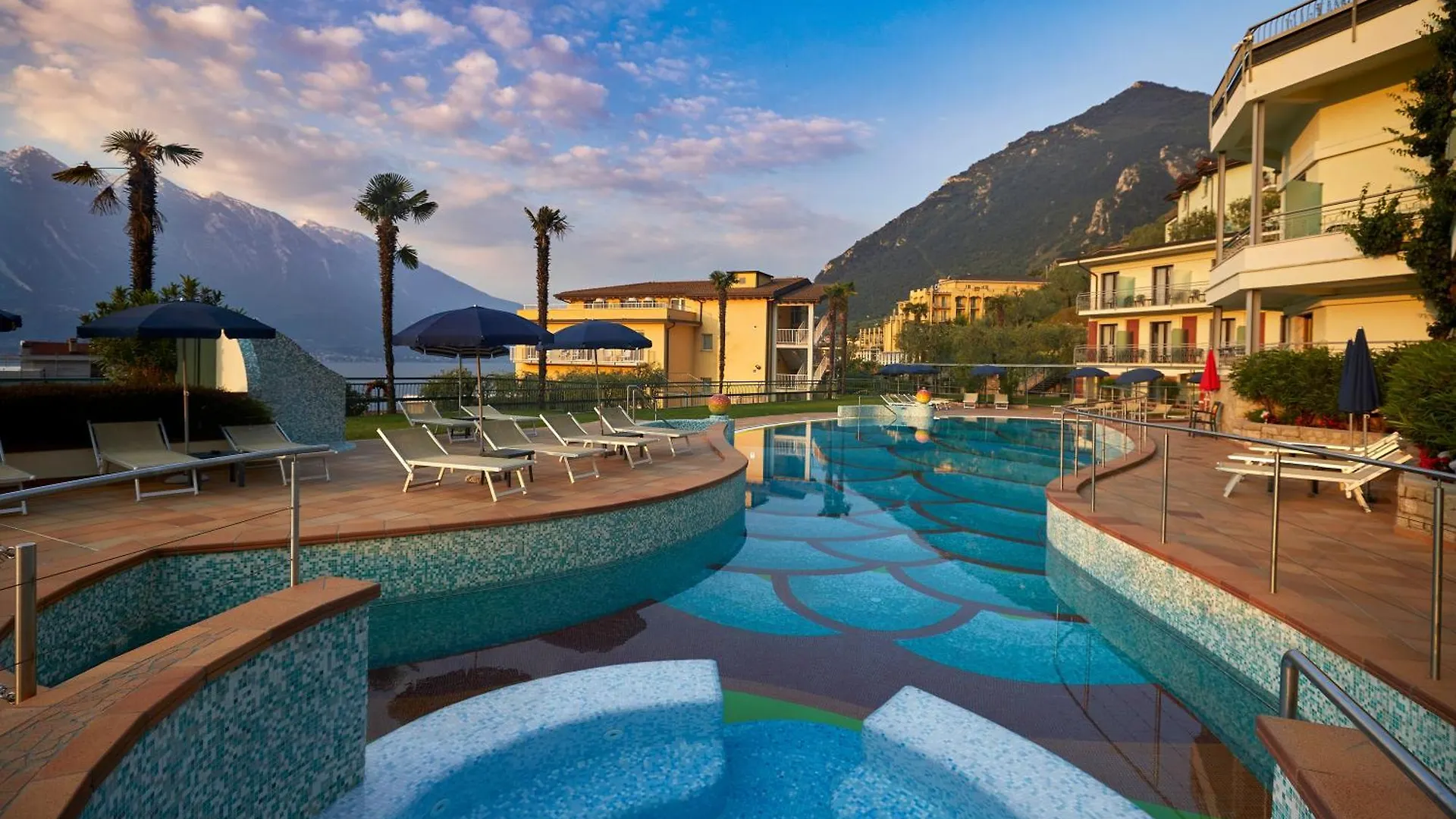 ****  Hotel Royal Village Limone sul Garda Italy
