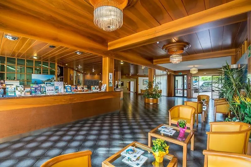 Hotel Royal Village Limone sul Garda 4*,